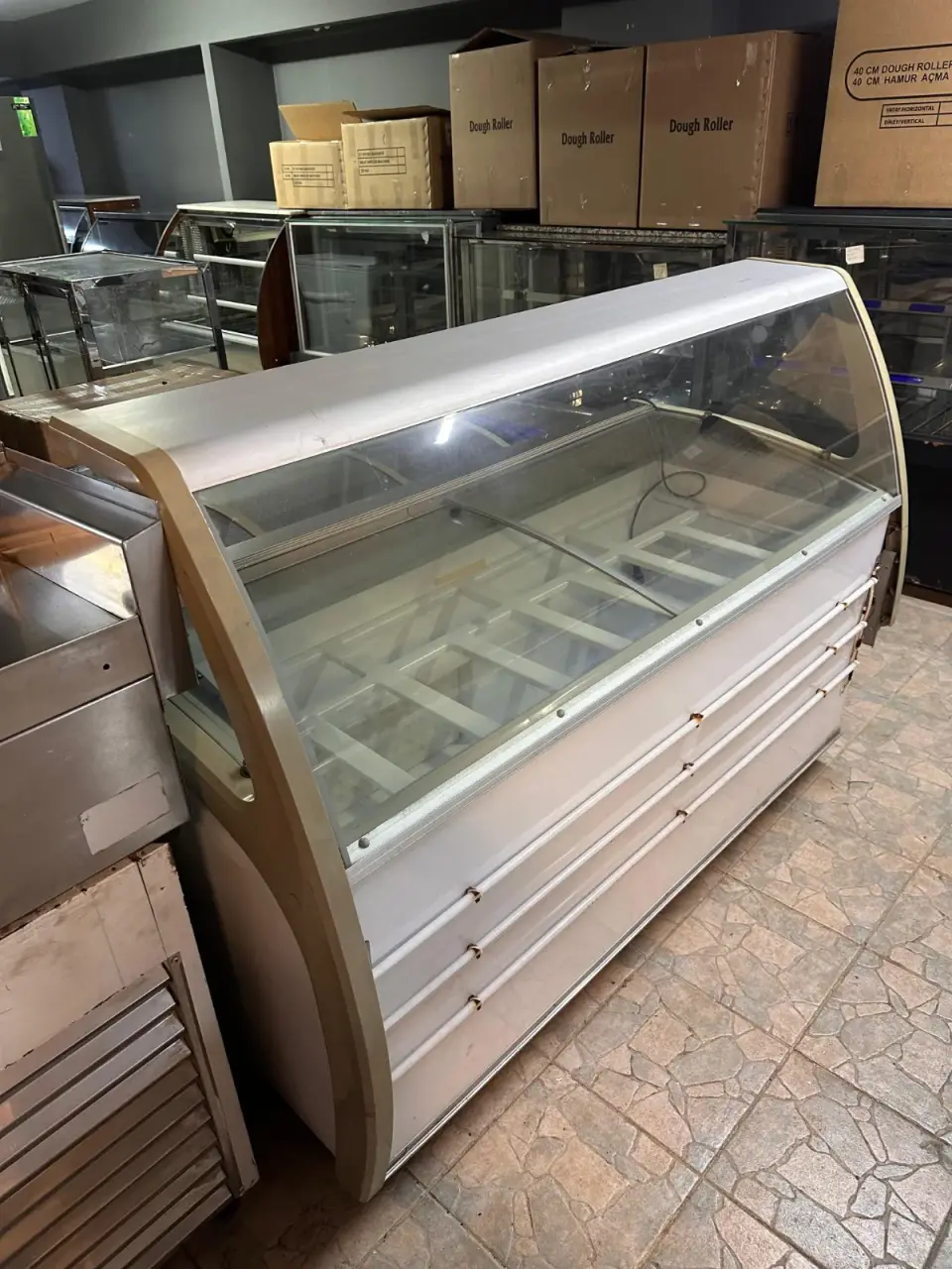 150cm Dondurma Dolabı Küvetli