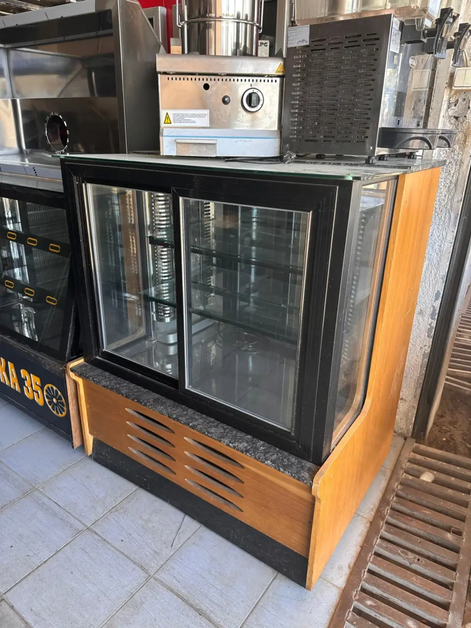 100 cm Vitrin Dolap