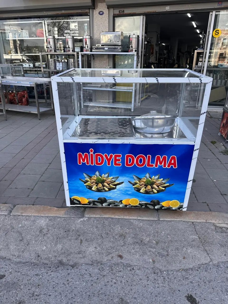 Midye Teşhir Tezgahı