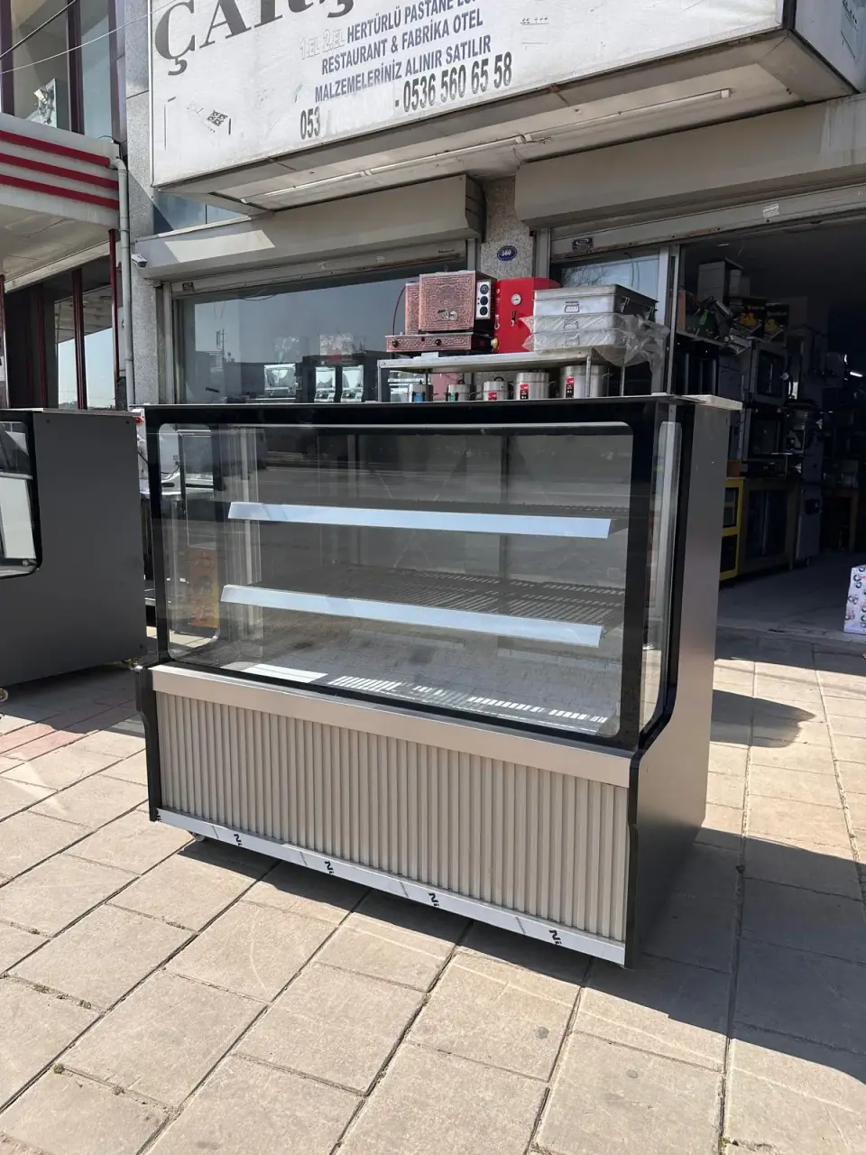 150 cm Vitrin Teşhir Dolapları