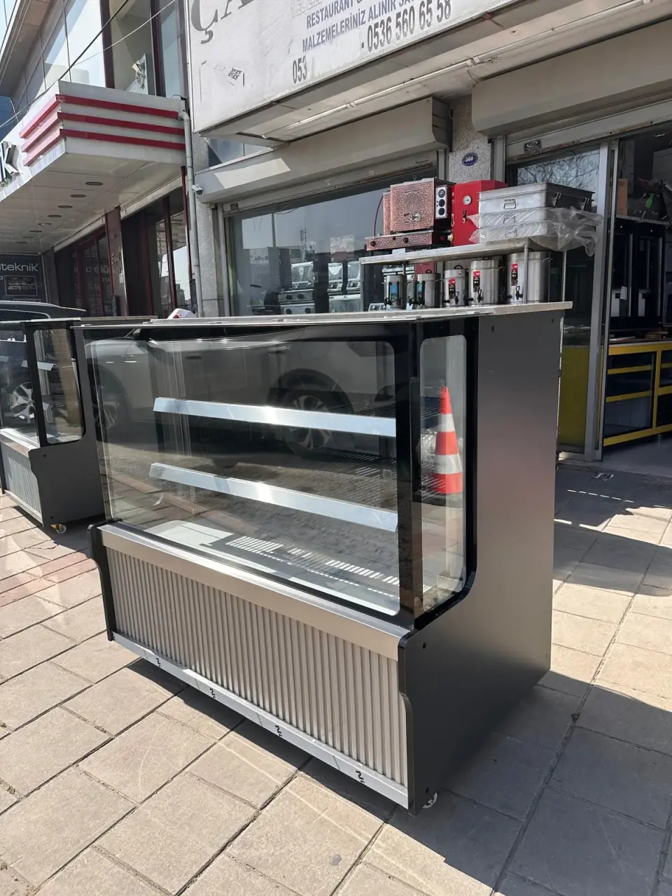 150 cm Vitrin Teşhir Dolapları, fotoğraf 8